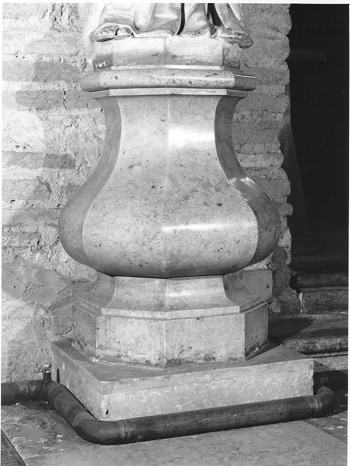 piedistallo di statua, serie - ambito veneto (prima metà sec. XVIII)
