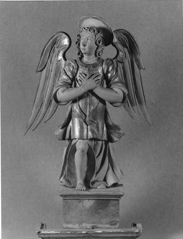angelo orante (statua, elemento d'insieme) - ambito Italia settentrionale (sec. XVI)