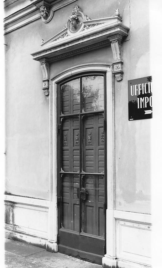 porta finestra di Caregaro Negrin Antonio (sec. XIX)
