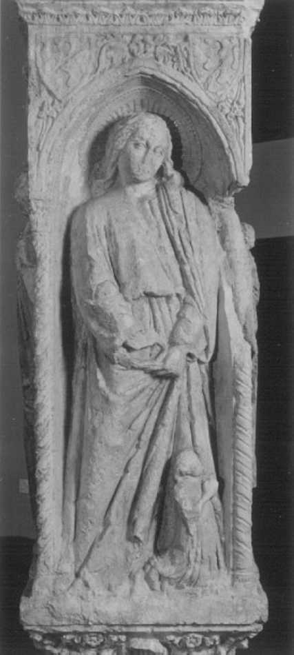 San Giovanni Evangelista (rilievo) di Giovanni Di Rigino (attribuito) (metà sec. XIV)