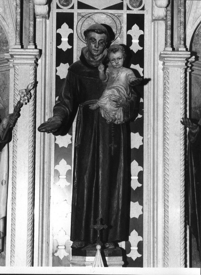 Sant'Antonio da Padova (statua) di Moroder Vincenzo (secondo quarto sec. XX)