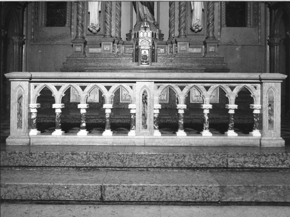 balaustrata di altare - ambito veneto (secondo quarto sec. XX)