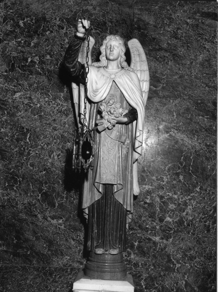 angelo reggilampada (statua) di Arrighini Luigi (bottega) (secondo quarto sec. XX)