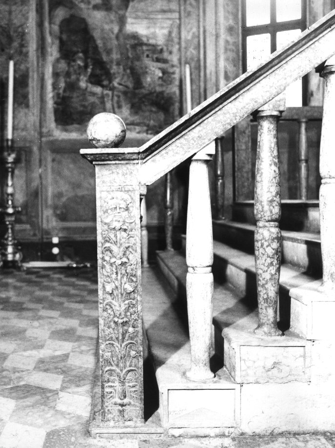 motivi decorativi a candelabra (pilastrino) di Panteo Bernardino (sec. XVI)