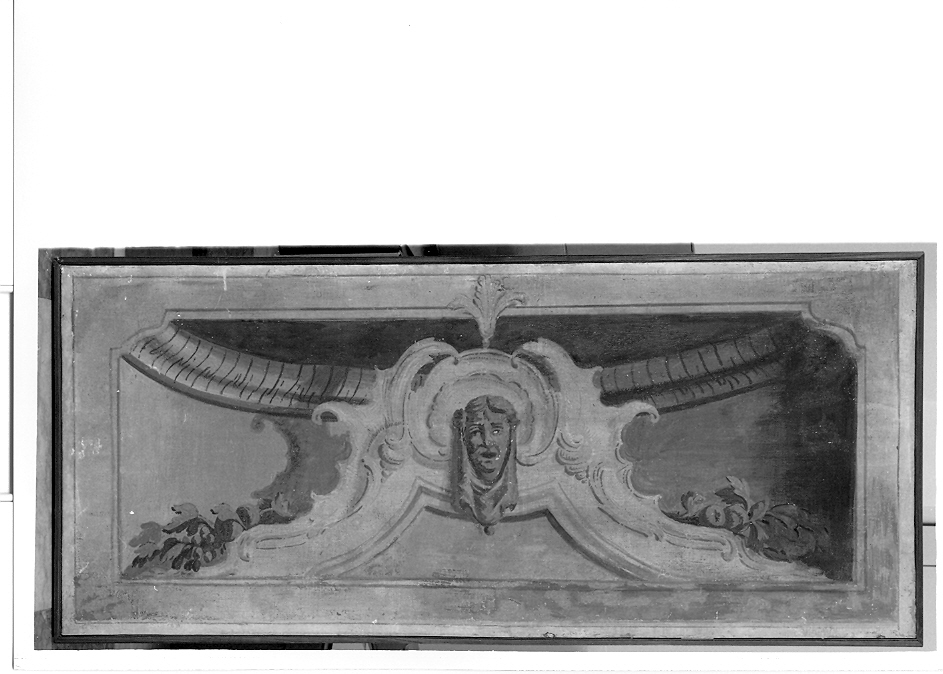 Decorazione sopraporta con mascherone, mascherone (dipinto, opera isolata) - ambito veneto (prima metà sec. XVIII)