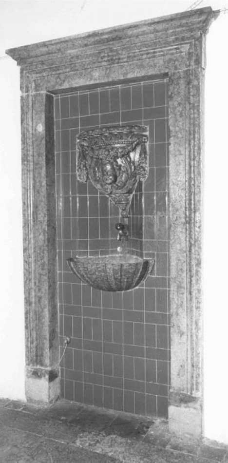 lavabo, elemento d'insieme - ambito veneto (sec. XVI)