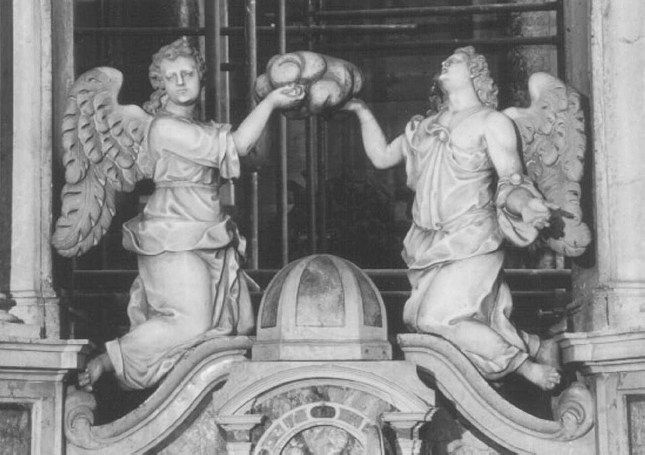 angeli adoranti (gruppo scultoreo) di Schiavi Giuseppe Antonio (sec. XVII)