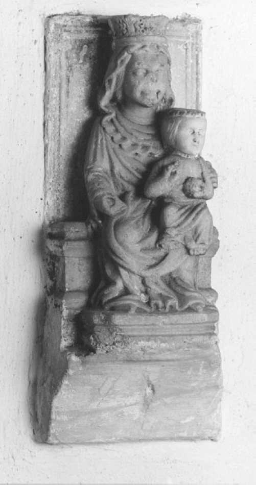 Madonna con Bambino in trono (rilievo) - ambito veronese (ultimo quarto sec. XIII)