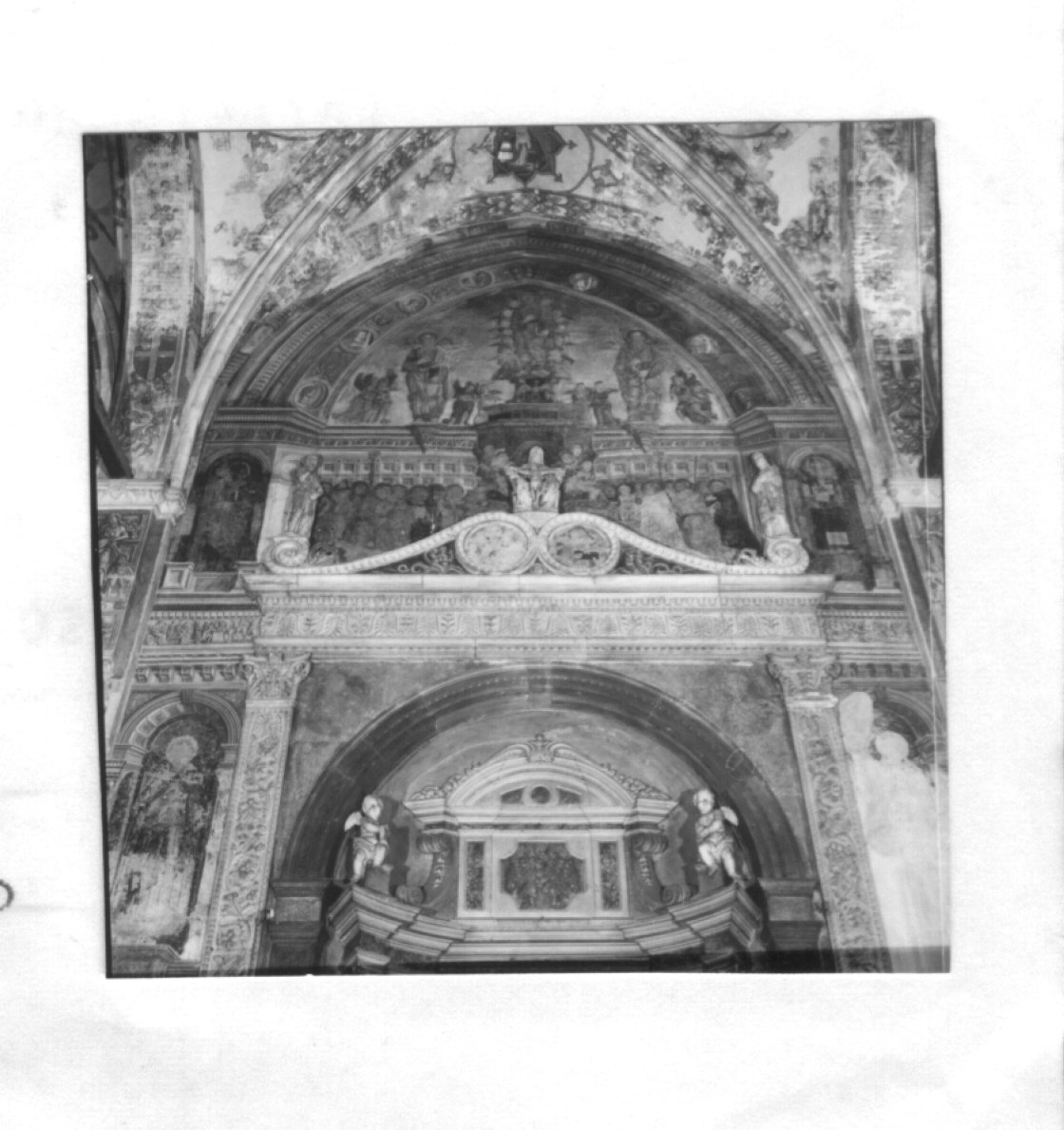 San Giovanni Evangelista in gloria d'angeli tra i SS Pietro e Paolo (dipinto) - ambito lombardo (secc. XV/ XVI)