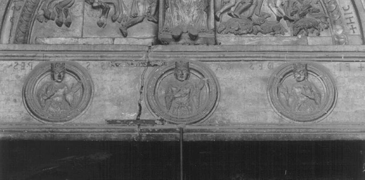 tre Virtù Teologali (rilievo) di Nicolò (bottega) (sec. XII)