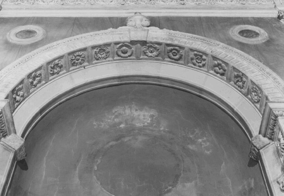 motivo decorativo a rosette (rilievo) di Giovanni Di Giacomo Da Porlezza (attribuito) (secc. XV/ XVI)