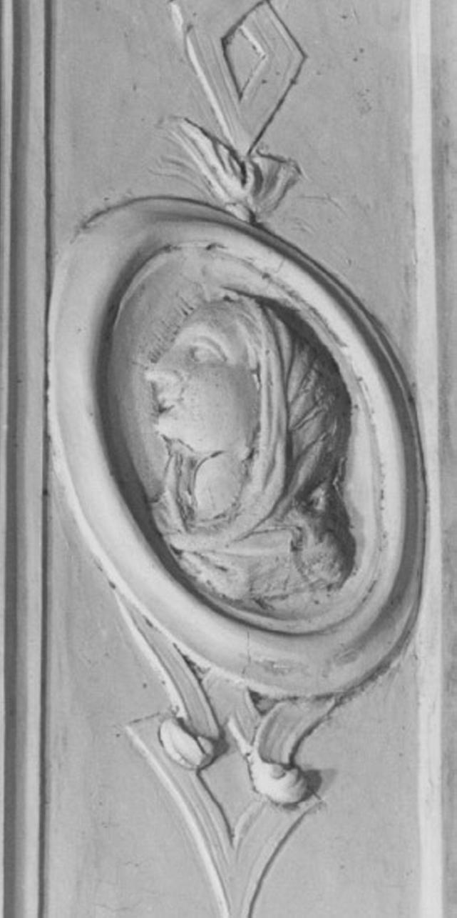 figura femminile (rilievo) di Muttoni Francesco, Bignetti Carlo (sec. XVIII)