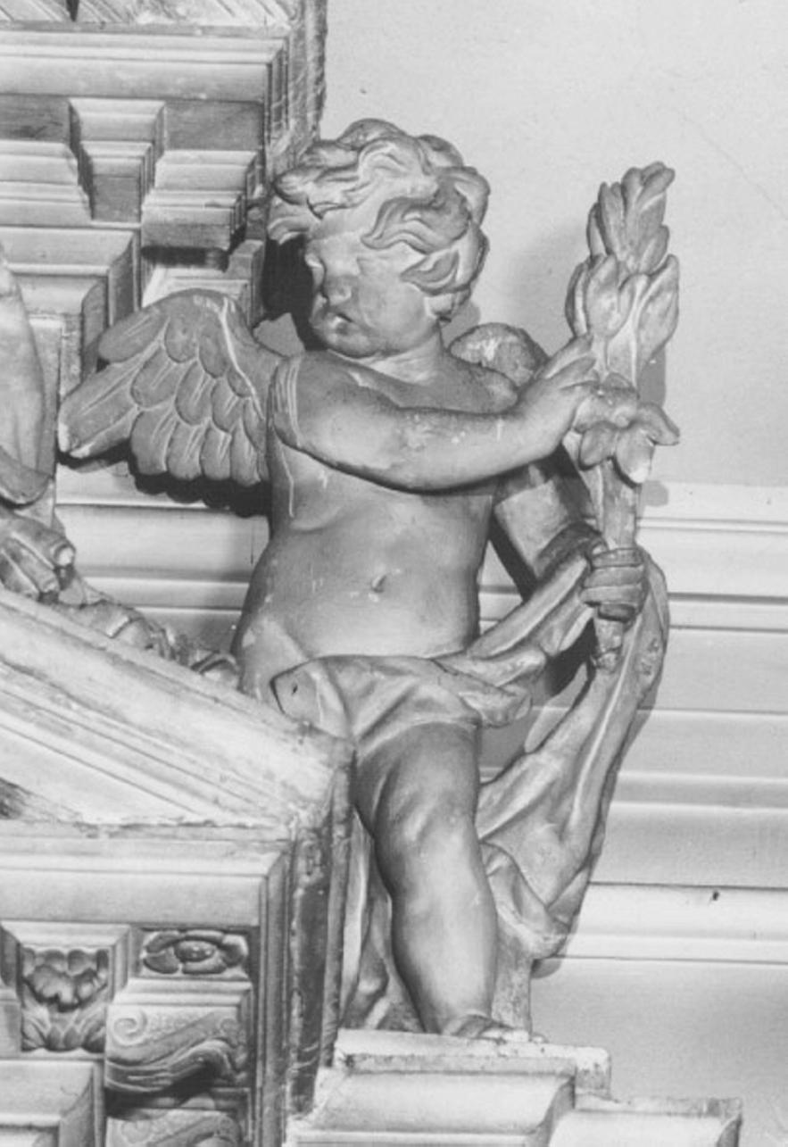 angelo con giglio (statua, elemento d'insieme) di Cassetti Giacomo (attribuito) (fine/inizio secc. XVII/ XVIII)