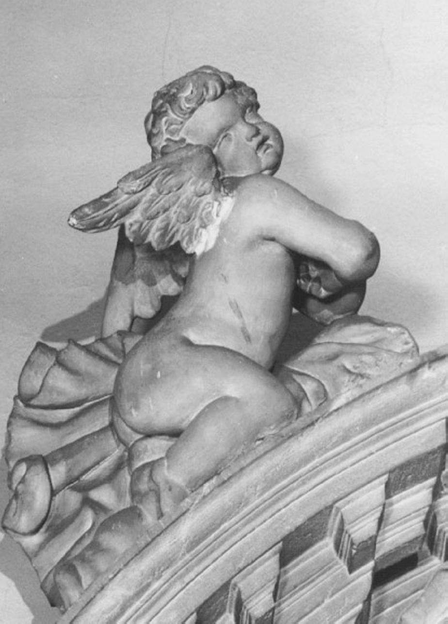 angelo (statua, elemento d'insieme) di Cassetti Giacomo (attribuito) (fine/inizio secc. XVII/ XVIII)