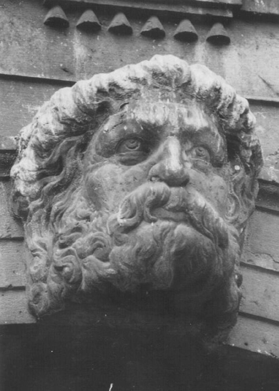 testa d'uomo (rilievo) di Albanese Francesco (sec. XVII)