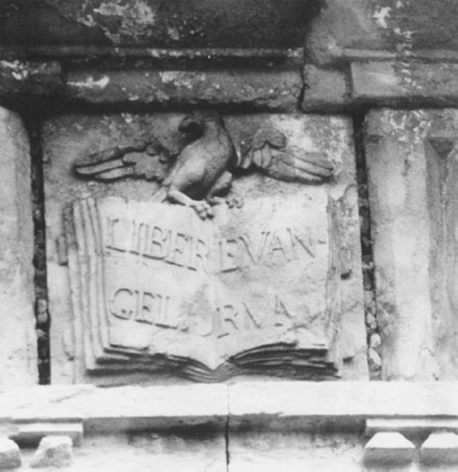 simbolo di San Giovanni Evangelista: aquila (metopa) di Trezza Luigi (sec. XIX)