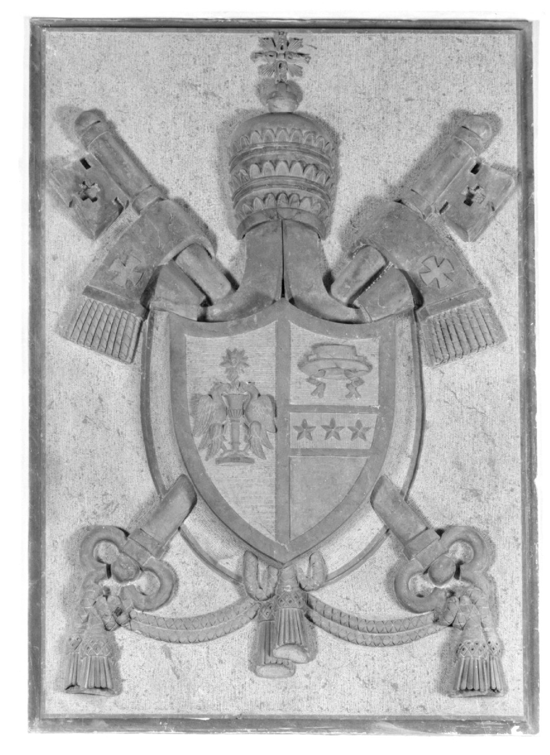 stemma papale di Gregorio XVI (scultura) - ambito veneto (sec. XIX)